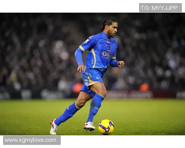 足坛全能之星：手脚皆能施展绝技的足球天才解析