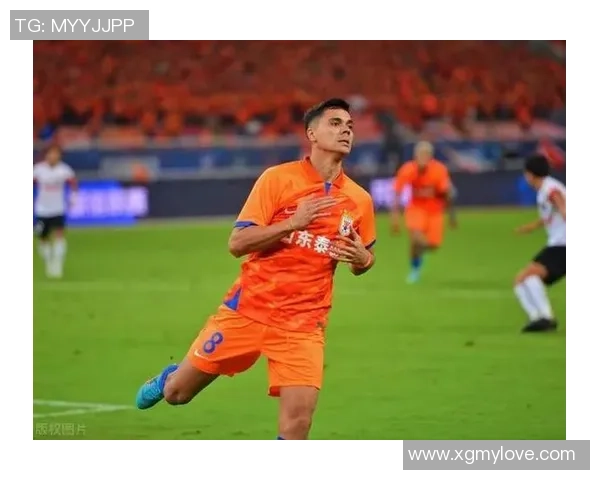 足球女神自拍风采尽显魅力 超炫球星头像捕捉动感瞬间